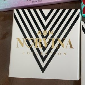Norvina Mini Pro pigment palette